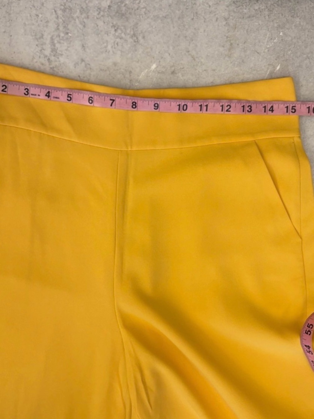 Alice + Olivia || Donald Cropped Wide Leg Trousers Crepe Pants Yellow - Size 8 - Picture 8 of 10